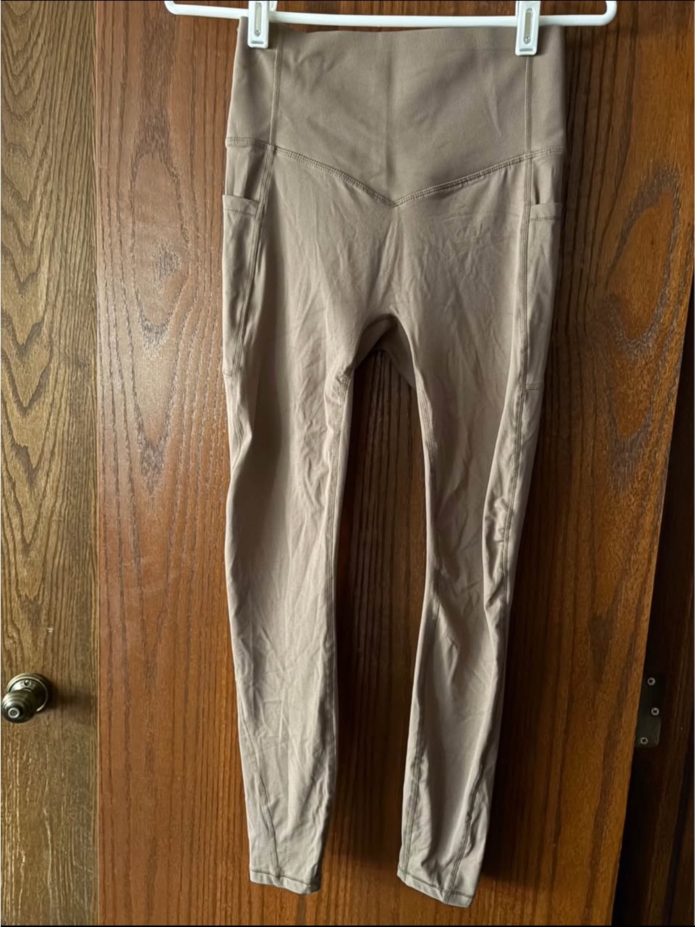 HALARA High-Waist Leggings in Taupe Beige small
